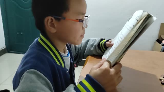 黄晓君的视频
