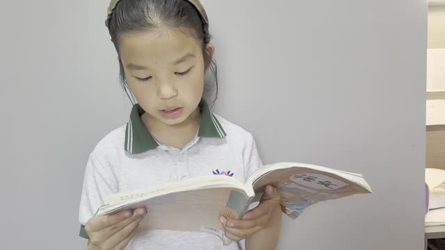 濮沐栩的视频